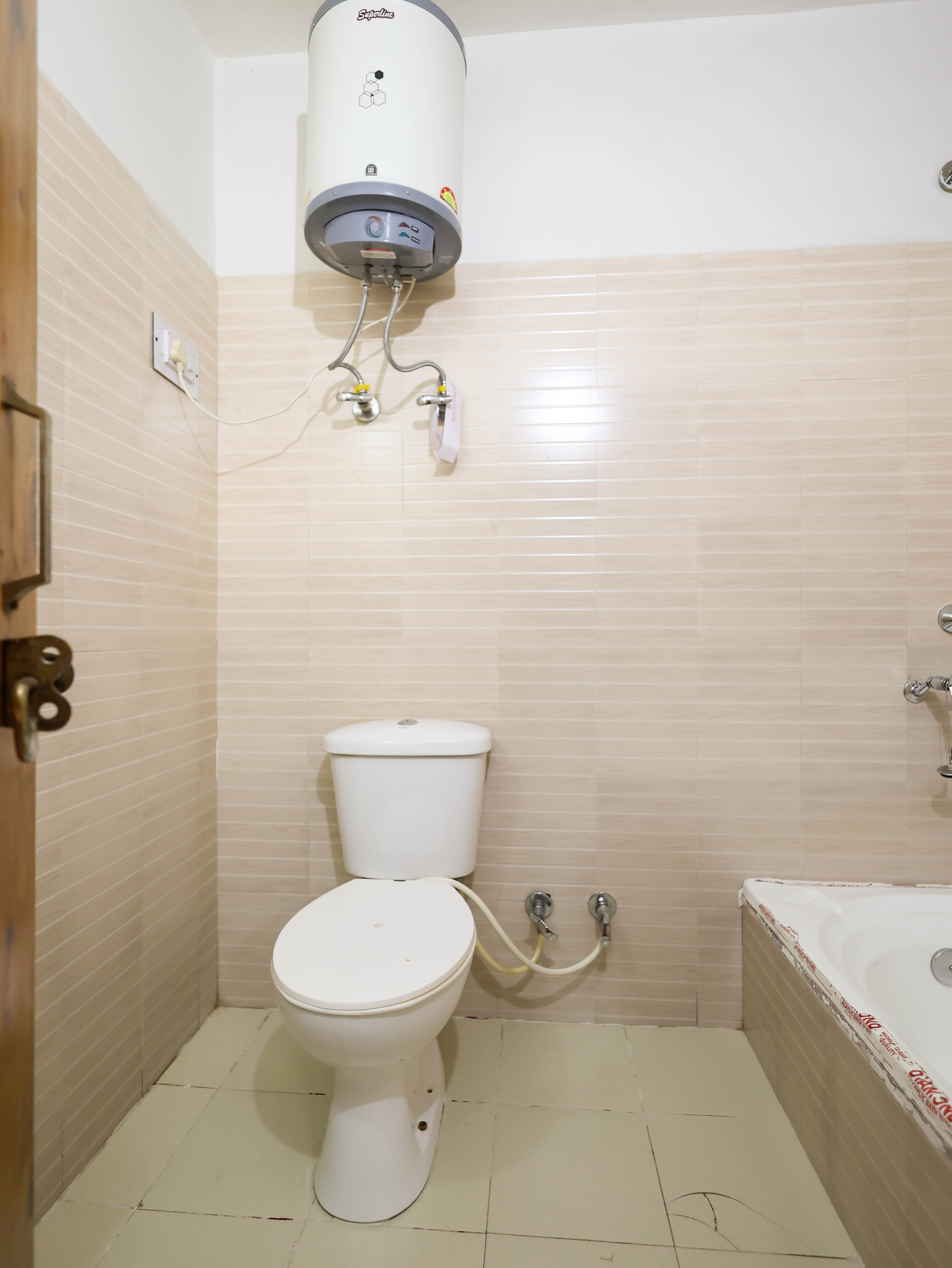 DELUXE ROOM WITH GARDEN VIEW Gallery