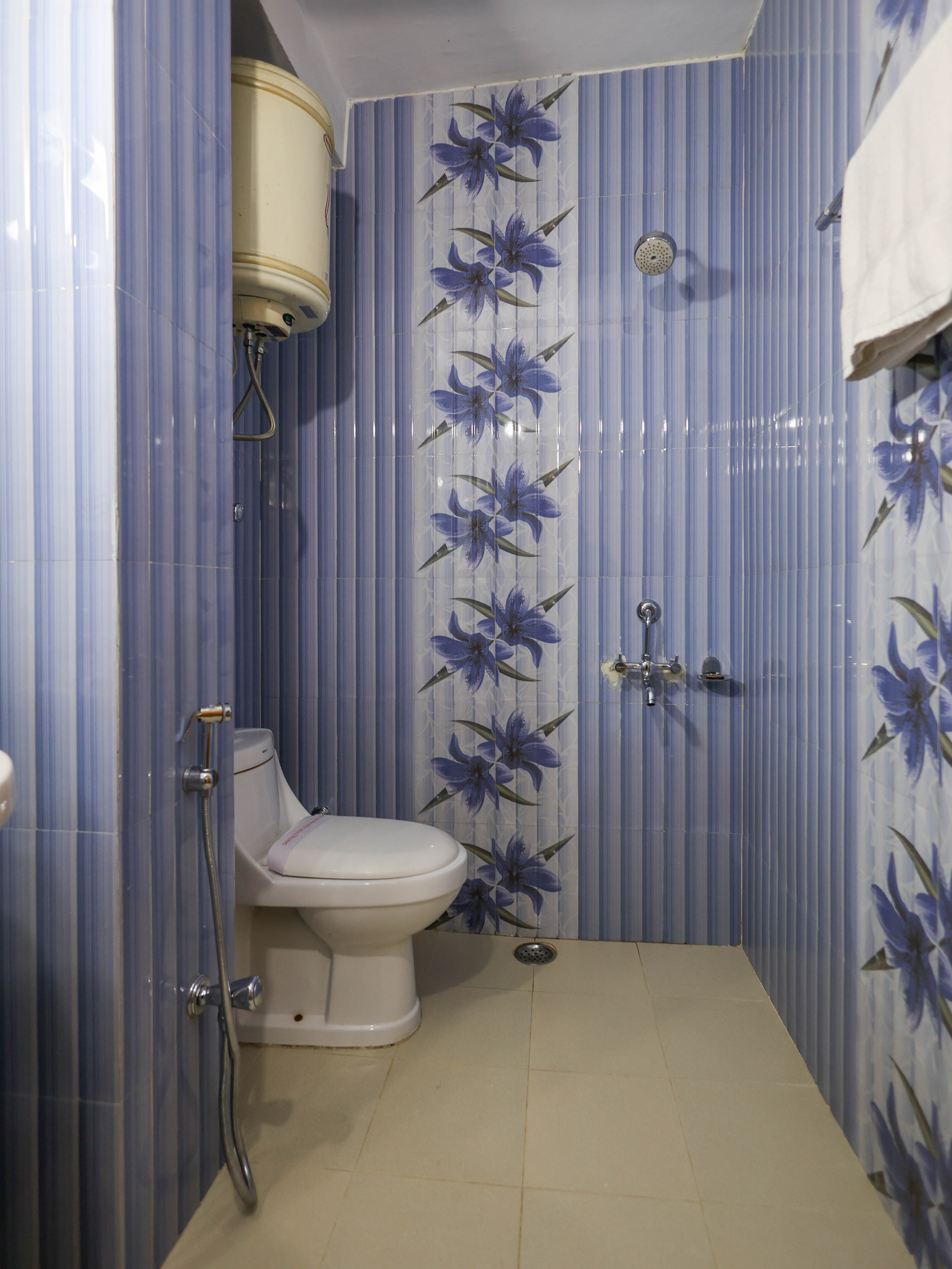 LUXURY ROOM WITH RIVER AND MOUNTAIN VIEW Gallery