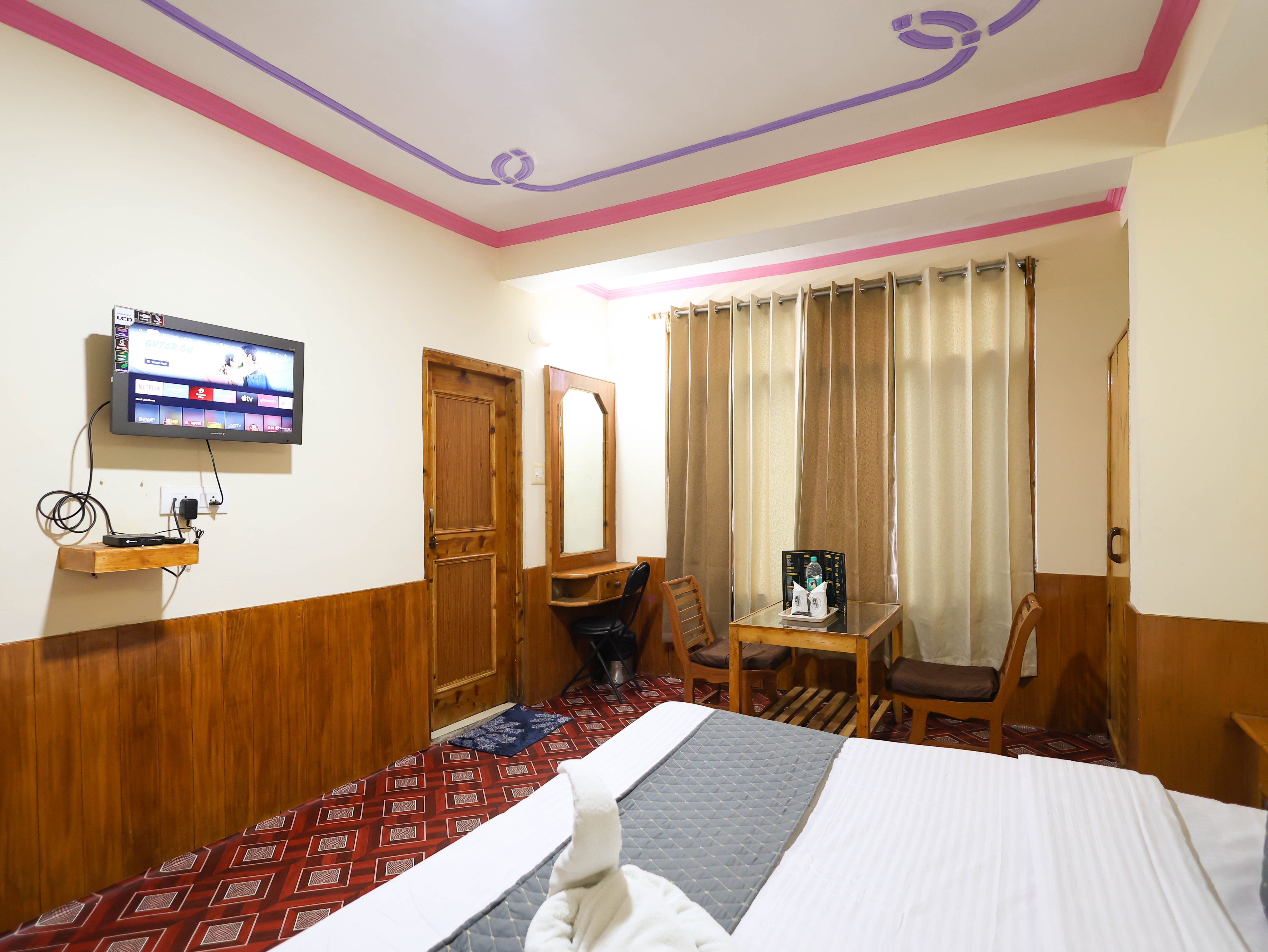 DELUXE ROOM WITH GARDEN VIEW Gallery