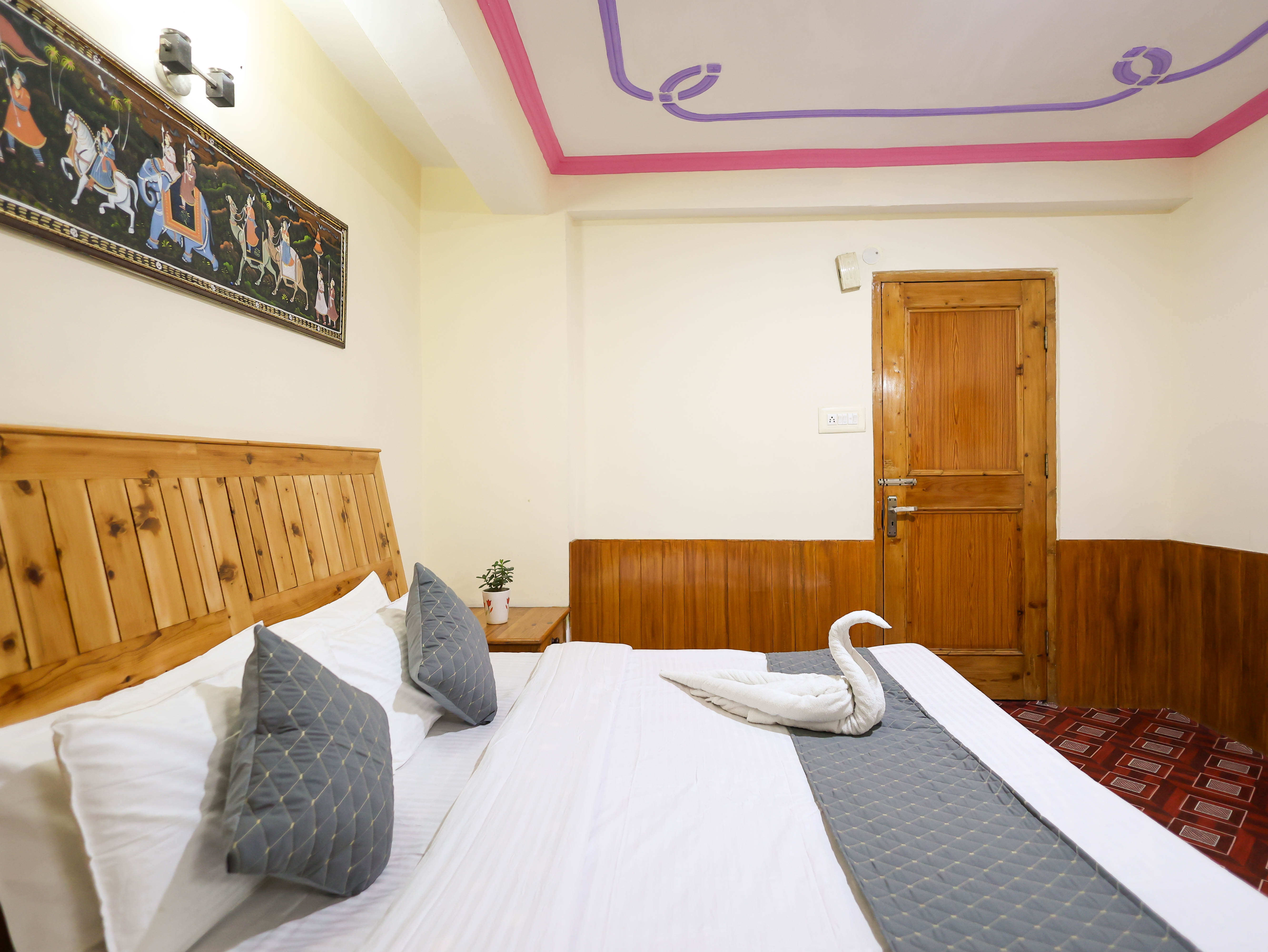 DELUXE ROOM WITH GARDEN VIEW Gallery